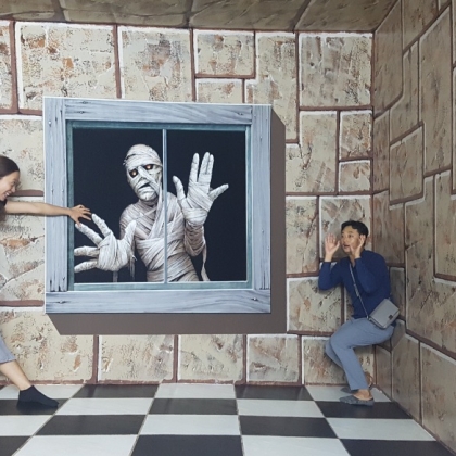 Fun moment with fantastic arts